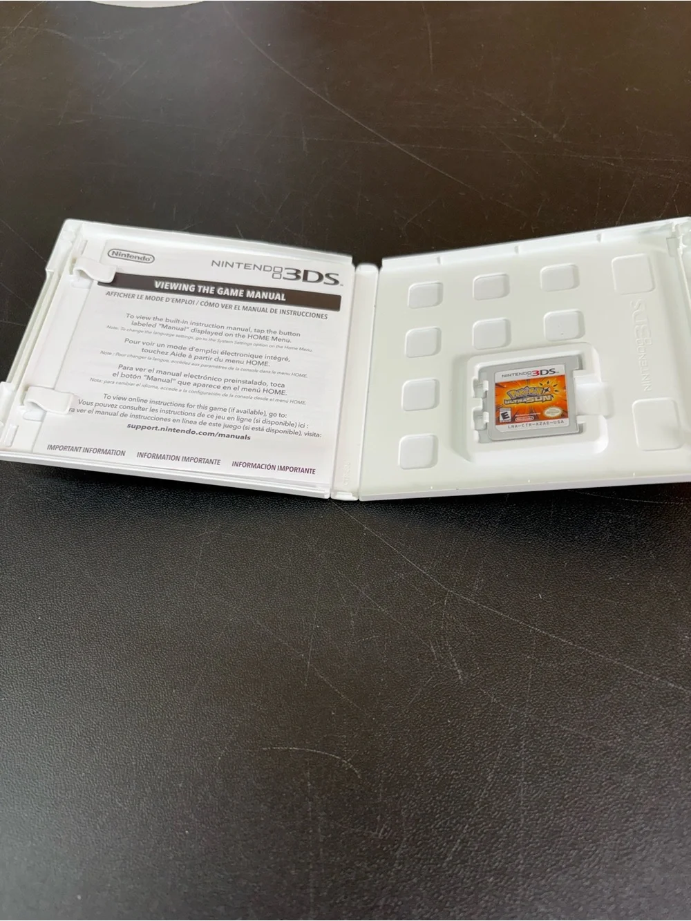 Nintendo Pokémon Ultra Sun - White and Orange Cover